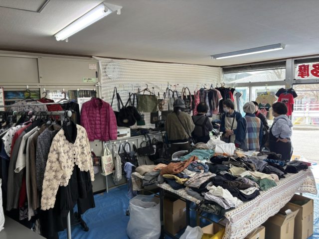 くらしの相談センターがバザーを開催！